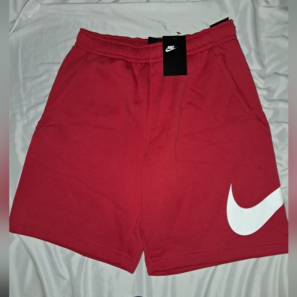 Nike Men's Shorts Med Red NWT